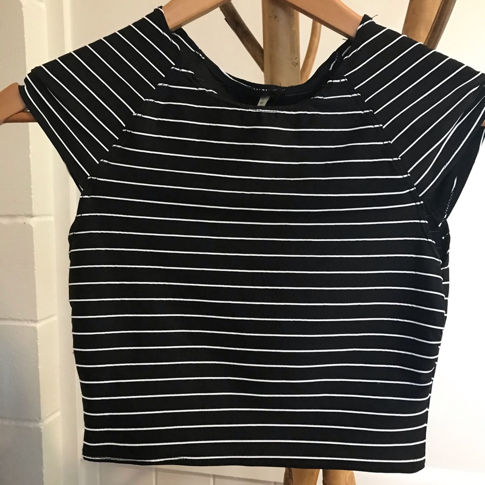Vitamin A crop top/rash guard